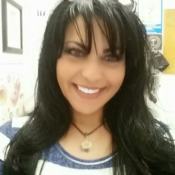 Meet your Posher, Ida - Picture 1 of 1